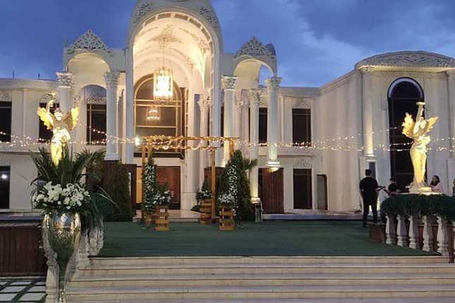 نمای بیرونی عمارت هیلان با فضای سبز 6000 متری