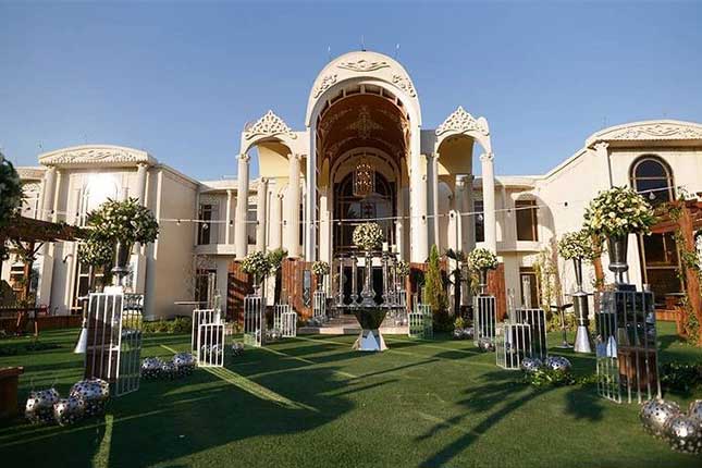 نمای بیرونی باغ تالار هیلان با دکوراسیون مجلل