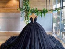لباس عروس رنگی
