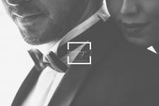 تصویر بند انگشتی عکاسی هنری و کلاسیک از چهره‌ی عروس و داماد به سبک سیاه و سفید، در آتلیه تخصصی ازدواج زبرا