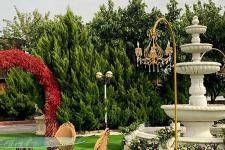 تصویر بند انگشتی آبنمای زیبا در محوطه باغ تالار آریانا تهران